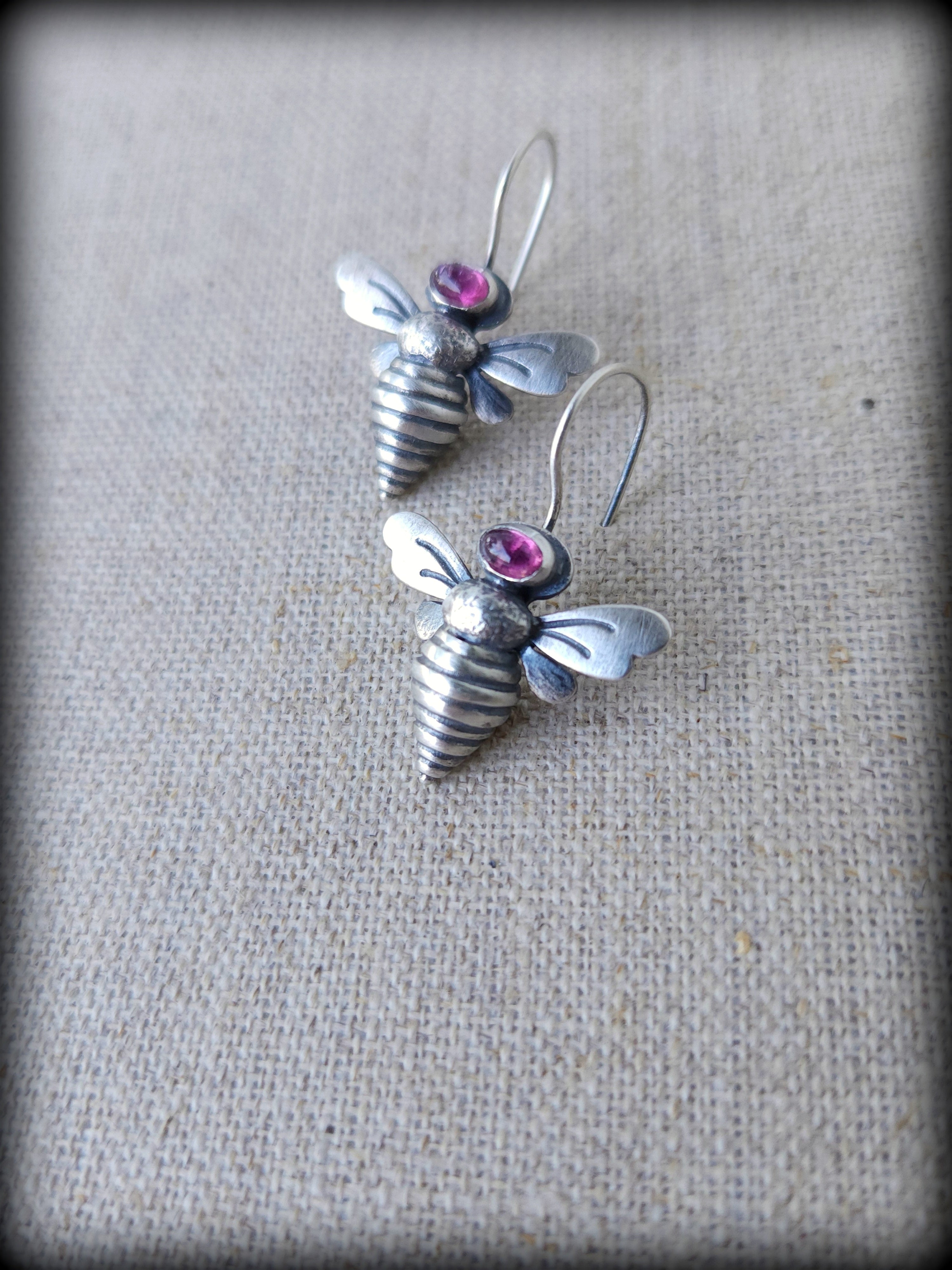 Sterling Queen Bee Gemstone Earring