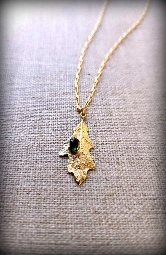 14k Gold Oak Leaf Necklace set with Oval Gemstone