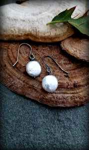 Full Moon Pearl Dangle Earring