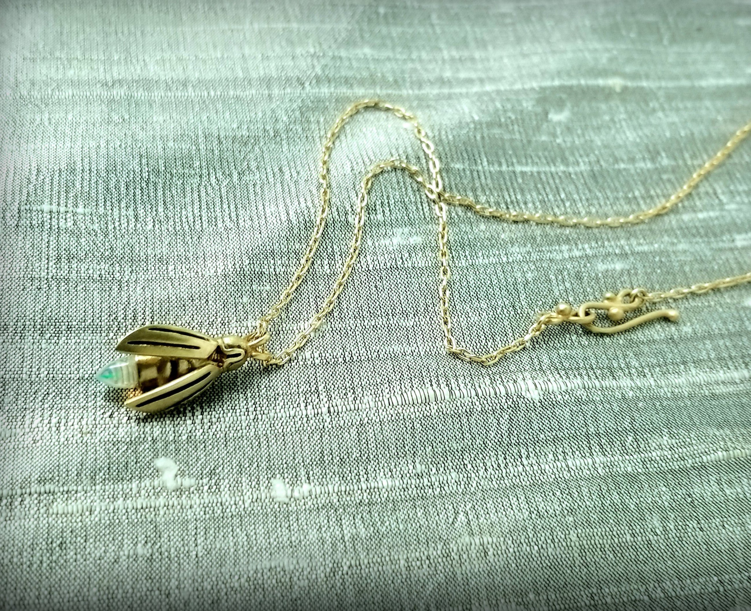 Firefly Necklace in Emerald – Christina Magdolna Jewelry